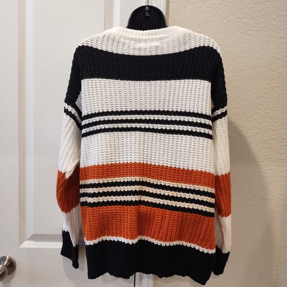 KIRUNDO Fall Winter Women’s Striped Color Block Short Sweater Long Sleeve Large - Picture 3 of 8